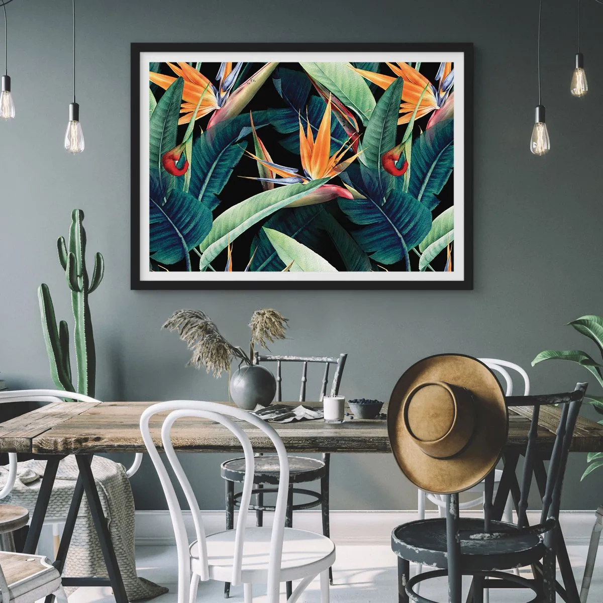 Poster in cornice nera - Fiori e foglie tropicali su sfondo nero - 100x70cm - I fiori fiammeggianti dei tropici - Decorazione murale moderna per soggiorno e camera da letto ARTTOR