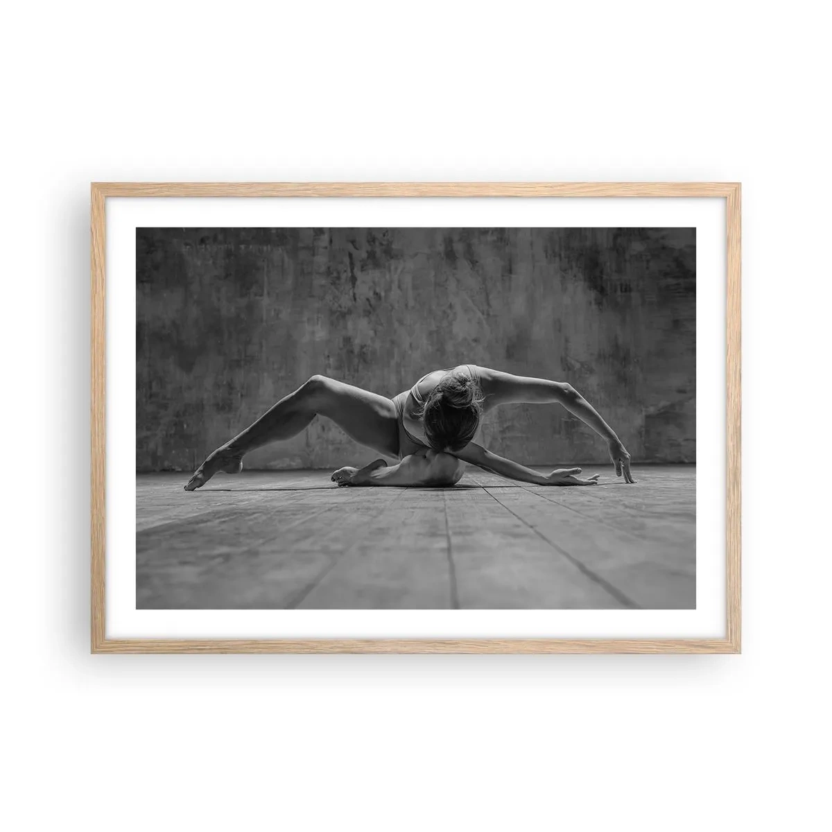 Poster in cornice rovere chiaro - Simmetria ritrovata - 70x50 cm