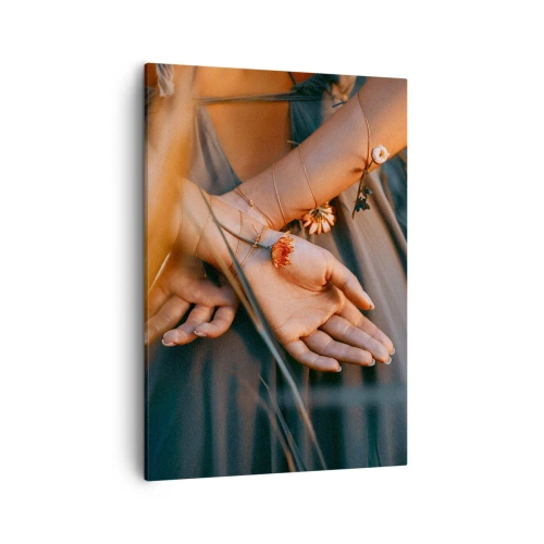Quadro su tela - Stampe su Tela - Mani sensuali con fiori in un ambiente naturale - 50x70cm - Legata alla natura - Decorazione murale moderna per soggiorno e camera da letto ARTTOR