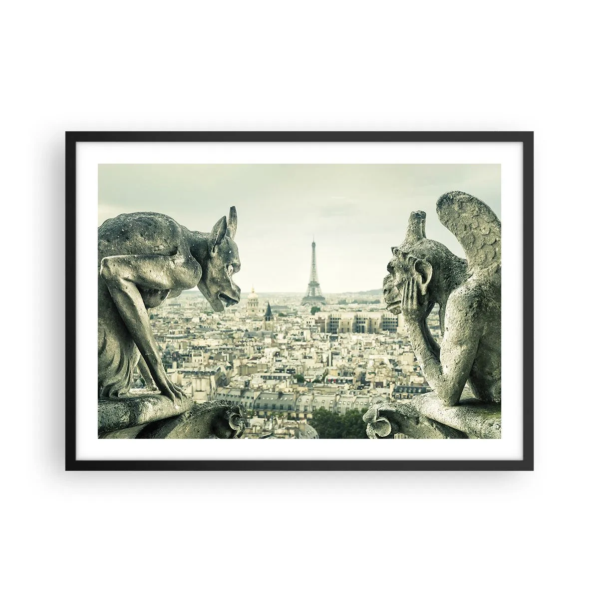 Poster in cornice nera - Gargoyle che dominano lo skyline di Parigi e la Torre Eiffel - 70x50cm - Chiacchierate parigine - Decorazione murale moderna per soggiorno e camera da letto ARTTOR