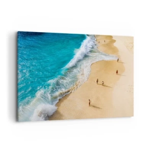 Quadro su tela - Stampe su Tela - Una spiaggia con acqua turchese e gente che cammina intorno - 120x80cm - E poi il sole, la spiaggia... - Decorazione murale moderna per soggiorno e camera da letto ARTTOR