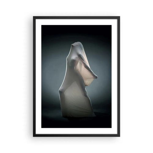 Poster in cornice nera - Una figura nascosta sotto un materiale trasparente su uno sfondo scuro - 50x70cm - Desideri nascosti - Decorazione murale moderna per soggiorno e camera da letto ARTTOR