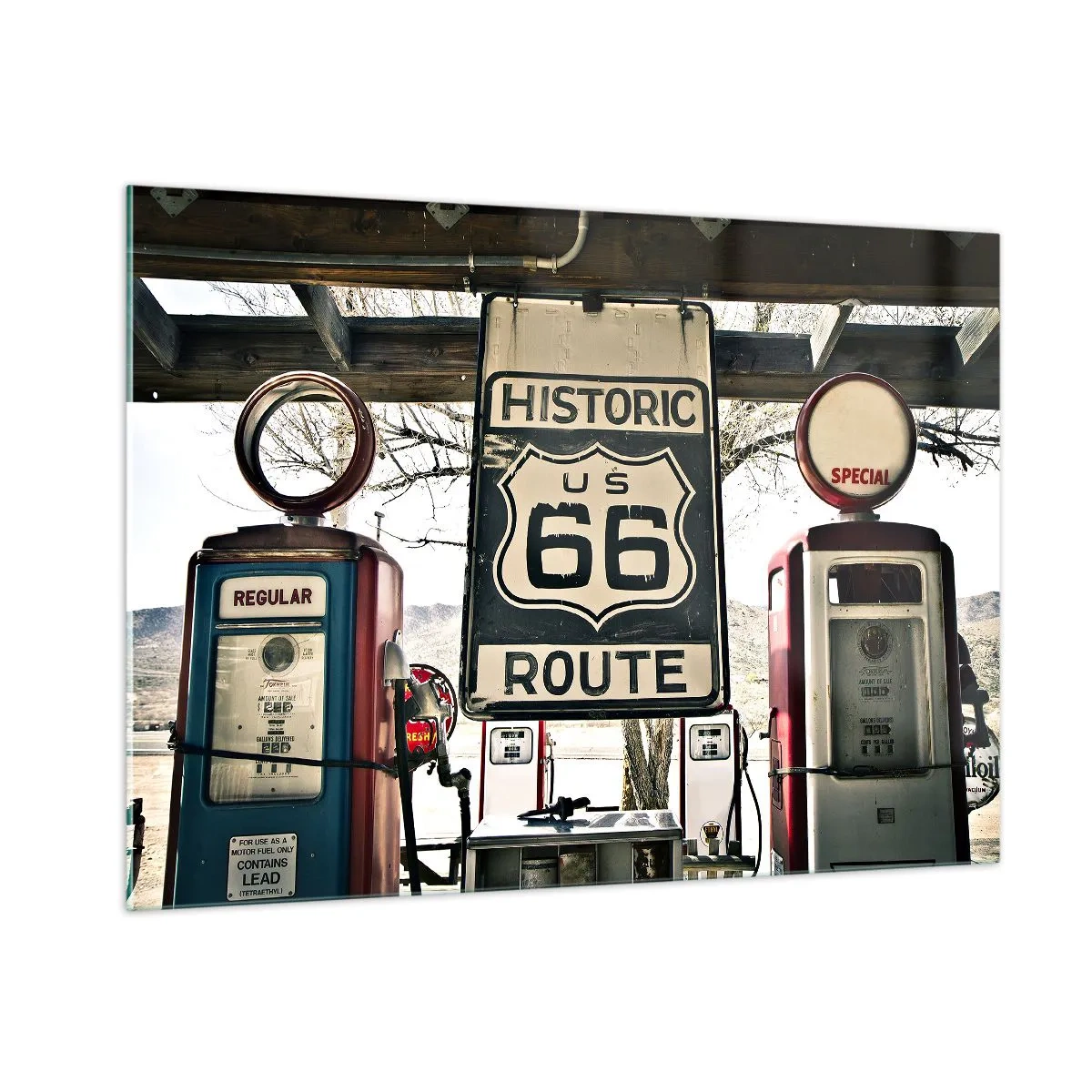 Quadro su vetro - Pompe di benzina d'epoca e cartello della Route 66 - 100x70cm - Viaggio retro americano - Decorazione murale moderna per soggiorno e camera da letto ARTTOR