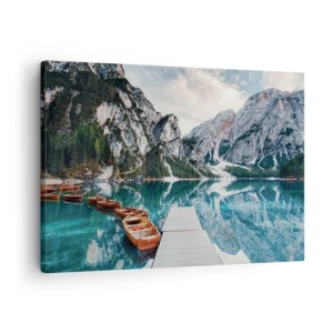 Quadro su tela - Stampe su Tela - Un lago con barche circondato da montagne - 70x50cm - Ti mostriamo la bellezza - Decorazione murale moderna per soggiorno e camera da letto ARTTOR