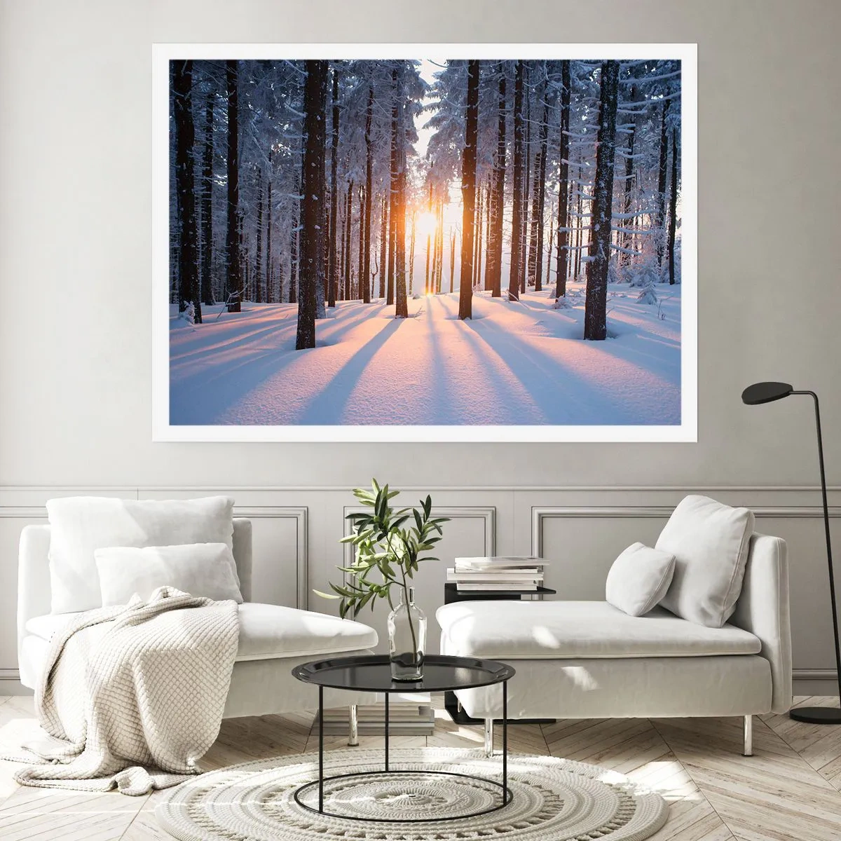 Poster - Foresta invernale illuminata dai raggi del sole - 100x70cm - Decisamente nero su bianco - Decorazione murale moderna per soggiorno e camera da letto ARTTOR