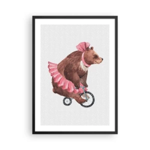 Poster in cornice nera - Illustrazione ad acquerello di un orso con una gonna rosa che va in bicicletta. - 50x70cm - Evviva il circo! - Decorazione murale moderna per soggiorno e camera da letto ARTTOR