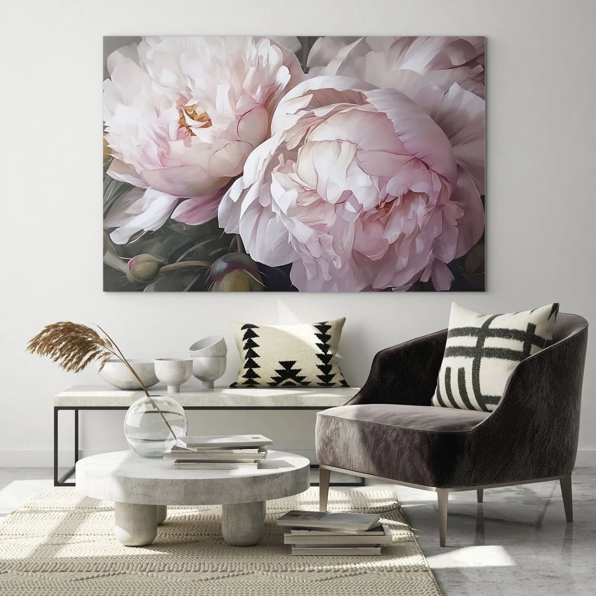 Quadro su vetro - Delicate peonie in una tonalità rosa chiaro in primo piano - 120x80cm - L'attimo della fioritura - Decorazione murale moderna per soggiorno e camera da letto ARTTOR
