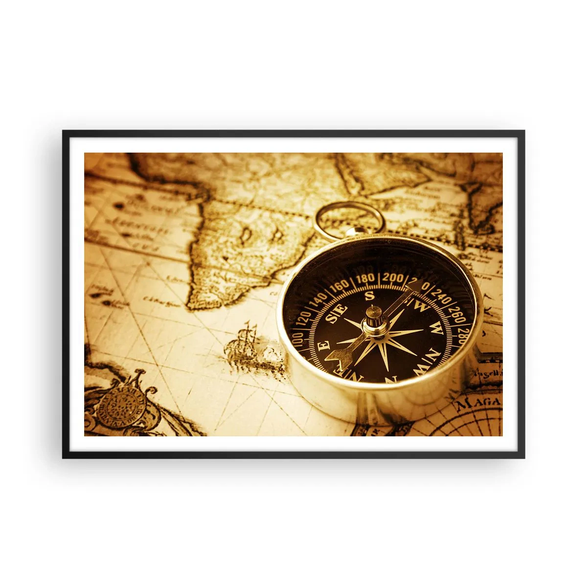 Poster in cornice nera - Una bussola antica sullo sfondo di una vecchia mappa del mondo - 100x70cm - A est o a ovest? - Decorazione murale moderna per soggiorno e camera da letto ARTTOR