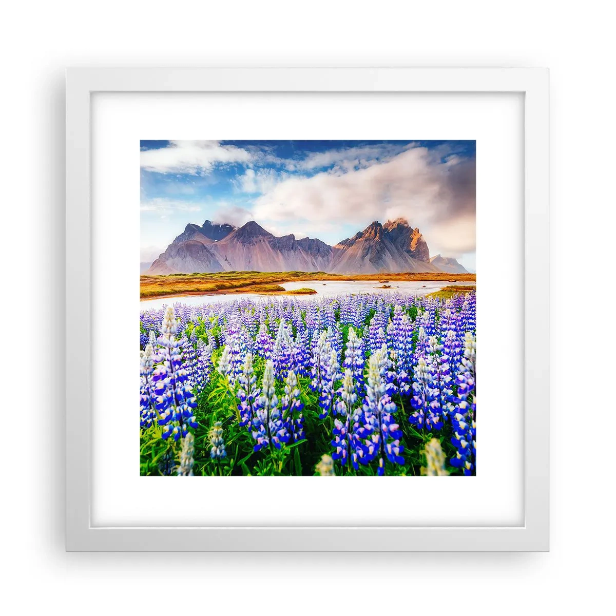 Poster in cornice bianca - Forza e asprezza accanto alla mitezza - 30x30 cm