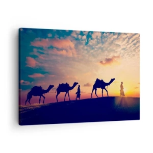Quadro su tela - Stampe su Tela - Una carovana di cammelli che vaga nel deserto al tramonto - 70x50cm - Il misterioso spirito d'oriente - Decorazione murale moderna per soggiorno e camera da letto ARTTOR