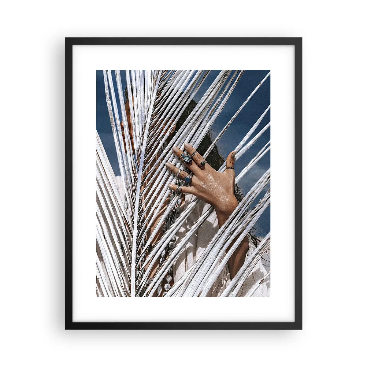 Poster in cornice nera - La ragazza dello sciamano? - 40x50 cm