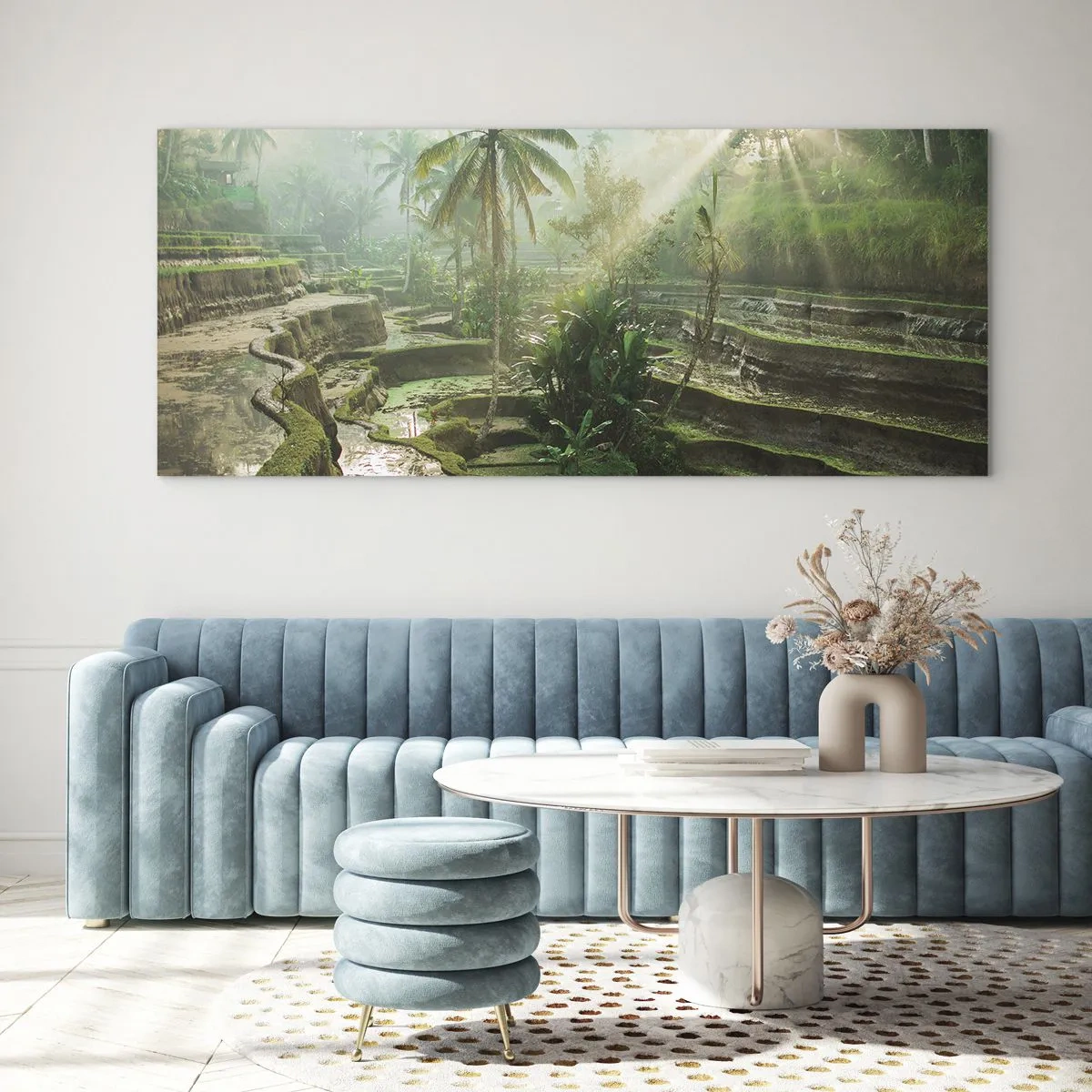 Quadro su vetro - Terrazze di riso con palme sotto i raggi del sole - 120x50cm - Crescere al sole - Decorazione murale moderna per soggiorno e camera da letto ARTTOR