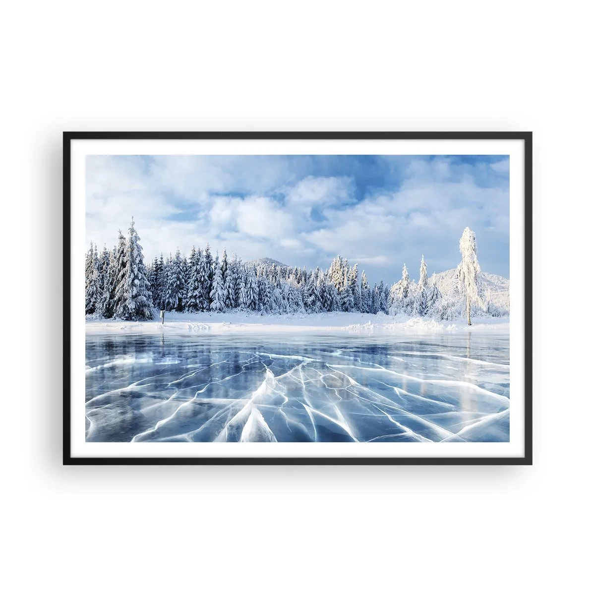 Poster in cornice nera - Un lago ghiacciato circondato da una foresta innevata - 100x70cm - Vista lucente e cristallina - Decorazione murale moderna per soggiorno e camera da letto ARTTOR