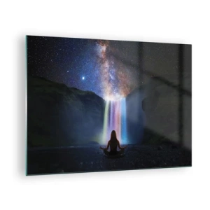 Quadro su vetro - Meditazione davanti a una cascata colorata di notte - 70x50cm - Armonia assoluta - Decorazione murale moderna per soggiorno e camera da letto ARTTOR