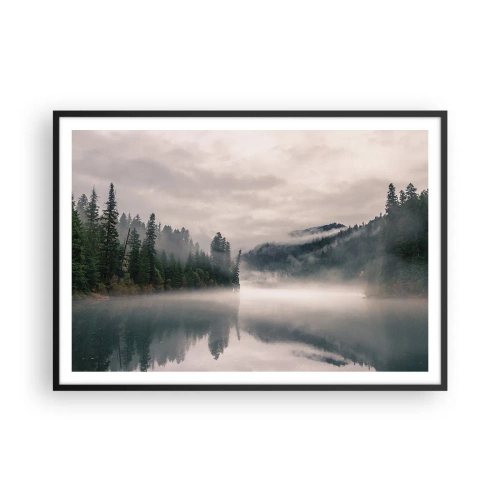 Poster in cornice nera - Una foresta nebbiosa riflessa in un lago calmo - 100x70cm - Riflettendo nella nebbia - Decorazione murale moderna per soggiorno e camera da letto ARTTOR