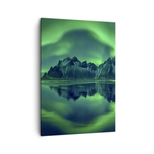 Quadro su tela - Stampe su Tela - Montagne circondate dall'aurora boreale riflessa nell'acqua - 50x70cm - Tra le braccia dell'aurora boreale - Decorazione murale moderna per soggiorno e camera da letto ARTTOR