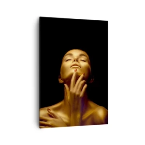 Quadro su tela - Stampe su Tela - Ritratto di una donna in un bagliore dorato su sfondo nero - 70x100cm - Come seta d'oro - Decorazione murale moderna per soggiorno e camera da letto ARTTOR
