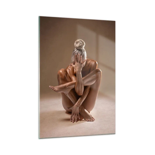 Quadro su vetro - Una donna sensuale in una posa artistica su uno sfondo in ombra. - 50x70cm - Unità di corpo e anima - Decorazione murale moderna per soggiorno e camera da letto ARTTOR