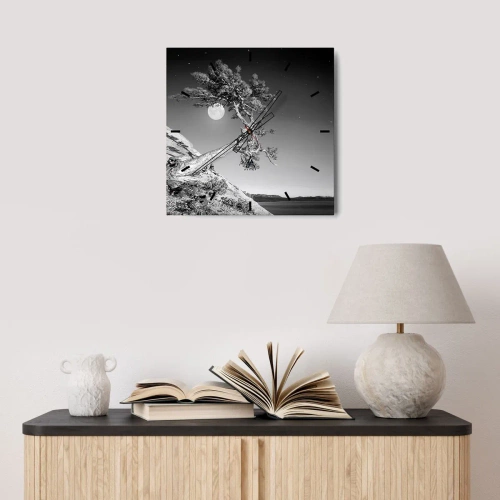 Orologio da parete - Orologio in Vetro - Albero bianco e nero su una scogliera con la luna sullo sfondo - 30x30cm - Guerriera vittoriosa  - Decorazione murale moderna per soggiorno e camera da letto ARTTOR