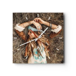 Orologio da parete - Orologio in Vetro - Donna in stile boho sdraiata sul fieno - 30x30cm - Verso gli anni dell'amore - Decorazione murale moderna per soggiorno e camera da letto ARTTOR