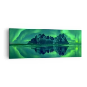 Quadro su tela - Stampe su Tela - Montagne circondate dall'aurora boreale riflessa nell'acqua - 140x50cm - Tra le braccia dell'aurora boreale - Decorazione murale moderna per soggiorno e camera da letto ARTTOR