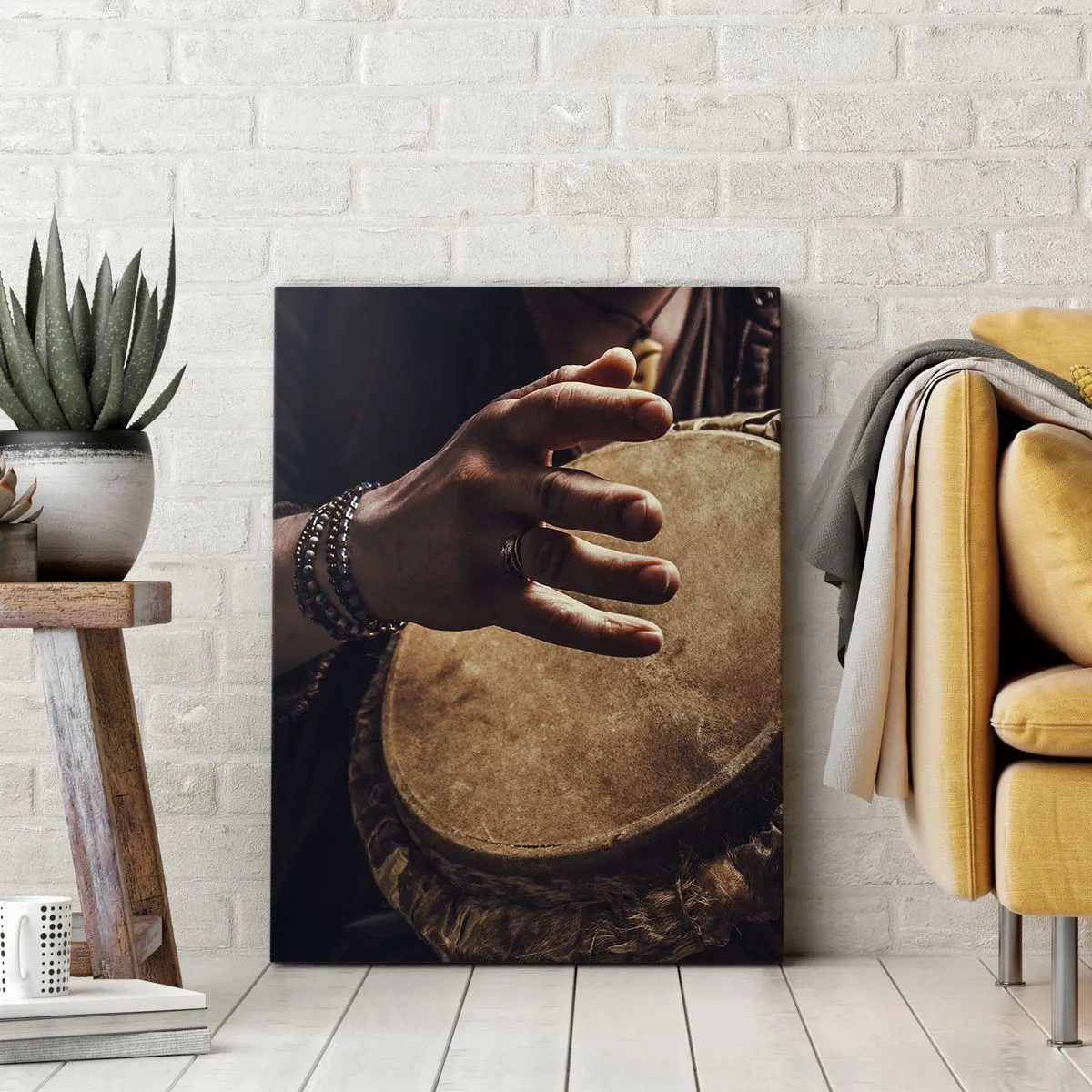 Quadro su tela - Stampe su Tela - Mani che suonano un tamburo djembe tradizionale - 80x120cm - Al ritmo del cuore - Decorazione murale moderna per soggiorno e camera da letto ARTTOR