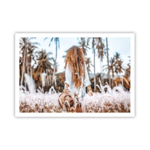 Poster - Una donna in un campo d'erba con palme sullo sfondo al tramonto - 100x70cm - Nata dalla lanugine dell'erba - Decorazione murale moderna per soggiorno e camera da letto ARTTOR