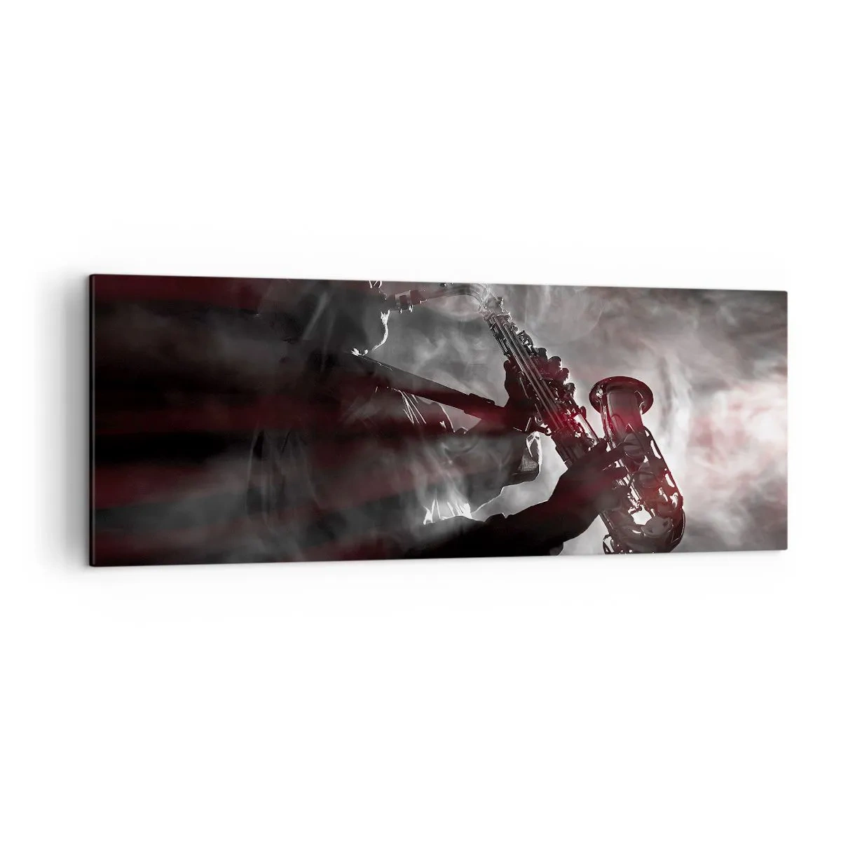 Quadro su tela - Stampe su Tela - Sassofonista in fumo sul palco in un suggestivo abito nero e rosso - 140x50cm - Nei fumi del jazz - Decorazione murale moderna per soggiorno e camera da letto ARTTOR