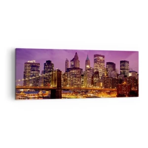 Quadro su tela - Stampe su Tela - Panorama della città con il ponte nella luce della sera contro il cielo viola - 140x50cm - Manhattan in viola e oro - Decorazione murale moderna per soggiorno e camera da letto ARTTOR