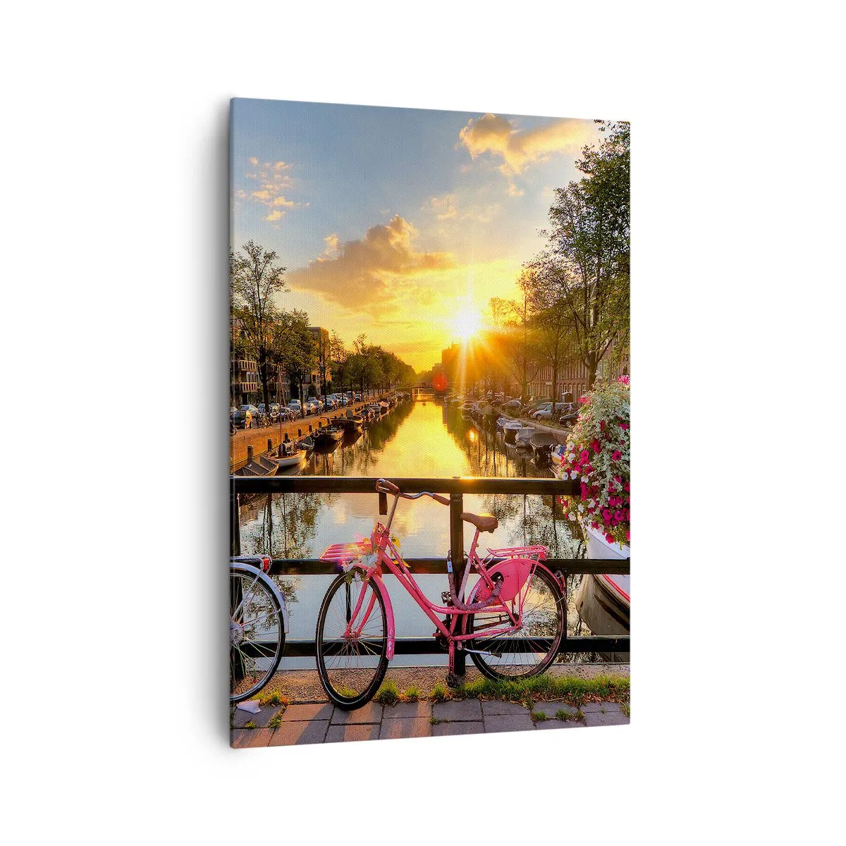 Quadro su tela - Stampe su Tela - Biciclette su un ponte al chiarore del sole al tramonto - 70x100cm - Mattino di primavera ad Amsterdam - Decorazione murale moderna per soggiorno e camera da letto ARTTOR
