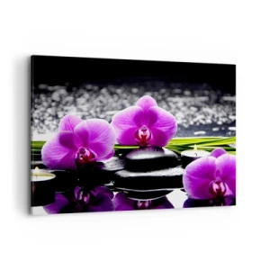 Quadro su tela - Stampe su Tela - Orchidee viola su uno sfondo di pietre e candele in un ambiente rilassante - 100x70cm - Annegare nel silenzio e nella pace - Decorazione murale moderna per soggiorno e camera da letto ARTTOR