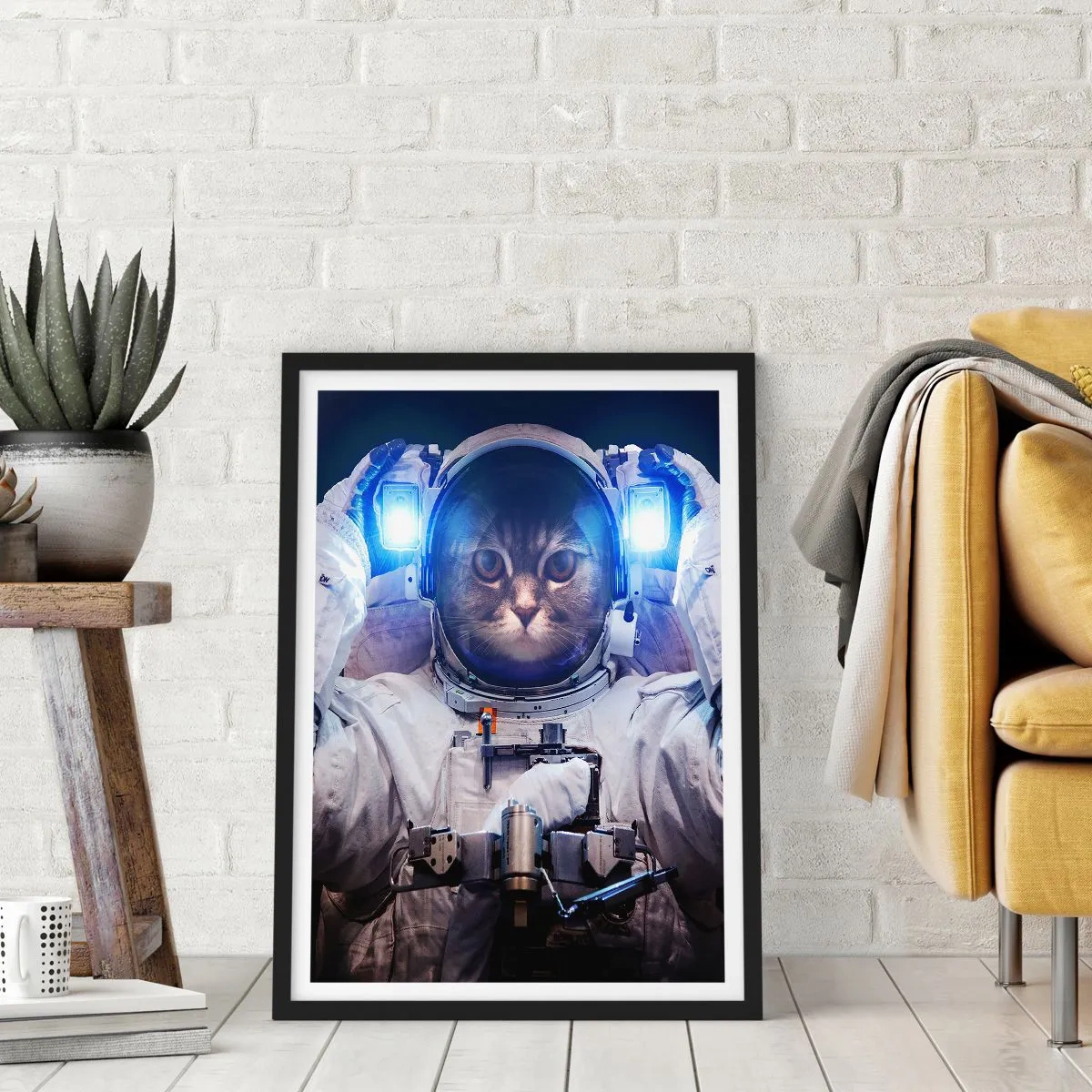 Poster in cornice nera - Gatto astronauta in tuta spaziale completa - 50x70cm - Houston, avete un problema - Decorazione murale moderna per soggiorno e camera da letto ARTTOR