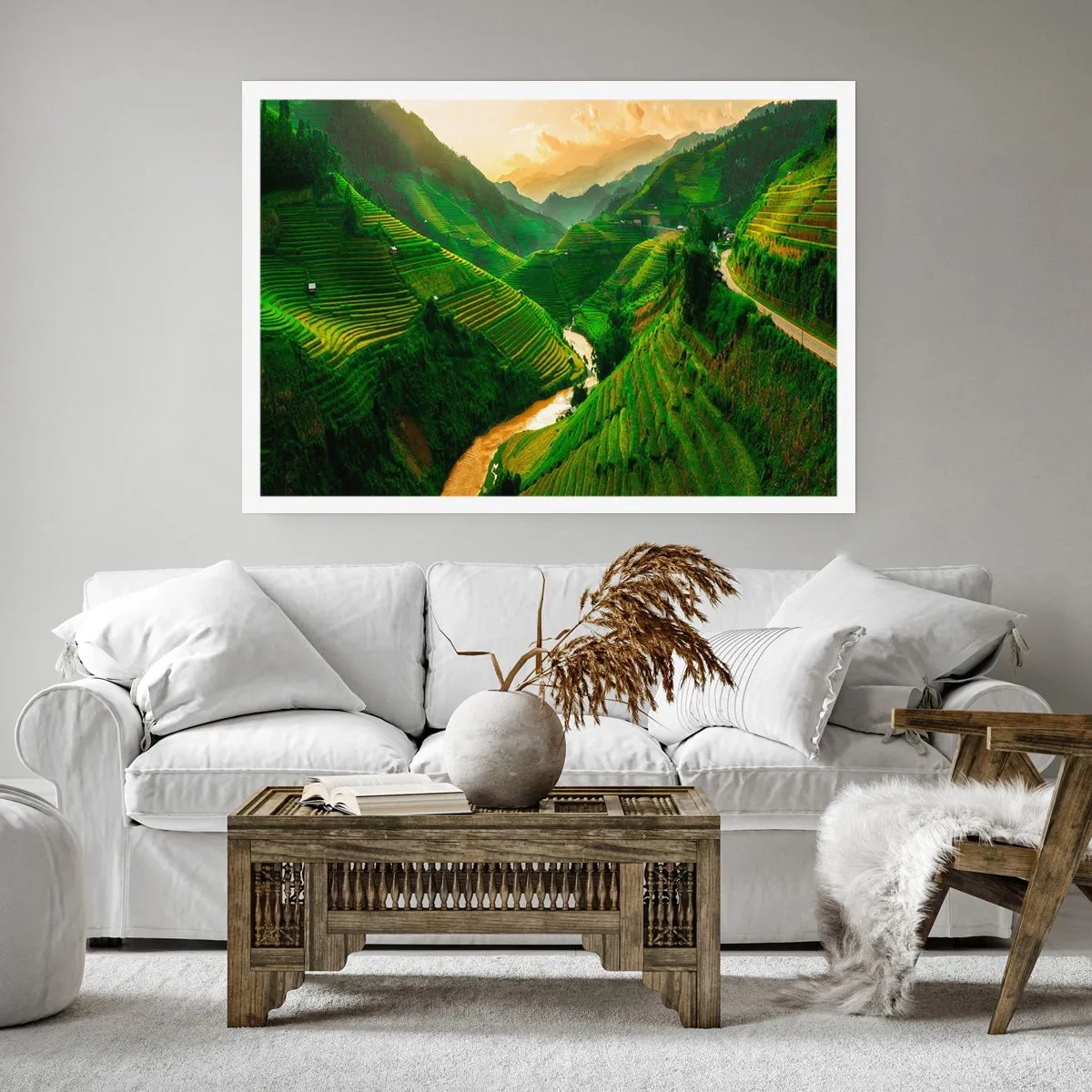 Poster - Pittoresche terrazze di riso in una valle verde illuminata dal sole al tramonto - 100x70cm - Valle del Vietnam - Decorazione murale moderna per soggiorno e camera da letto ARTTOR