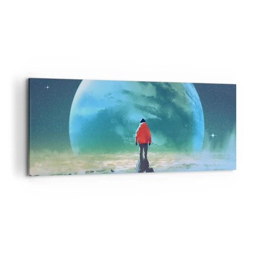 Quadro su tela - Stampe su Tela - Un uomo con una giacca rossa in piedi davanti a un grande pianeta con le stelle sullo sfondo. - 120x50cm - Scopritore di una nuova terra - Decorazione murale moderna per soggiorno e camera da letto ARTTOR