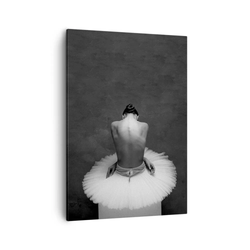 Quadro su tela - Stampe su Tela - Una ballerina in una posa classica su uno sfondo scuro. - 50x70cm - Fiorisce adesso - Decorazione murale moderna per soggiorno e camera da letto ARTTOR