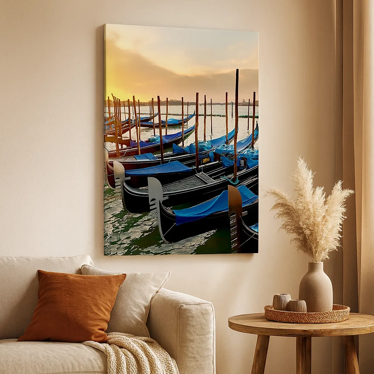 Quadro su tela - Stampe su Tela - Gondole a Venezia al mattino alla luce del sole nascente - 50x70cm - Prima che arrivi il frastuono - Decorazione murale moderna per soggiorno e camera da letto ARTTOR