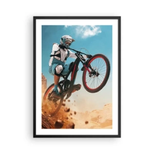 Poster in cornice nera - Un ciclista di mountain bike esegue un salto dinamico sullo sfondo di un paesaggio desertico. - 50x70cm - Il demone della follia ciclistica - Decorazione murale moderna per soggiorno e camera da letto ARTTOR