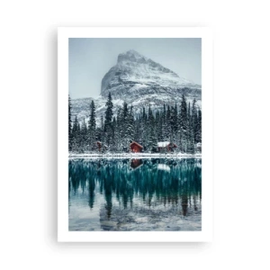 Poster - Paesaggio invernale con cottage sul lago e una montagna sullo sfondo - 50x70cm - Rifugio canadese - Decorazione murale moderna per soggiorno e camera da letto ARTTOR