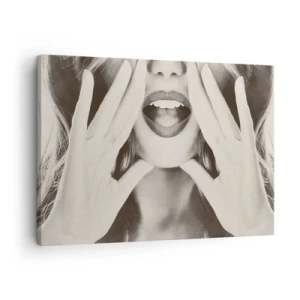 Quadro su tela - Stampe su Tela - Ritratto in bianco e nero di una donna con labbra e mani espressive - 70x50cm - Arrivo! - Decorazione murale moderna per soggiorno e camera da letto ARTTOR