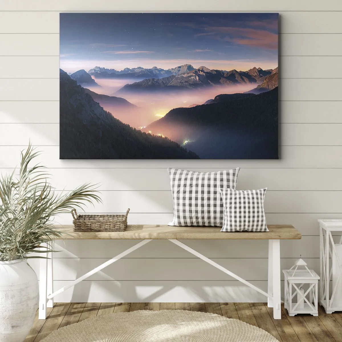 Quadro su tela - Stampe su Tela - Un paesaggio montano con una valle piena di nebbia - 100x70cm - La luce nelle valli - Decorazione murale moderna per soggiorno e camera da letto ARTTOR