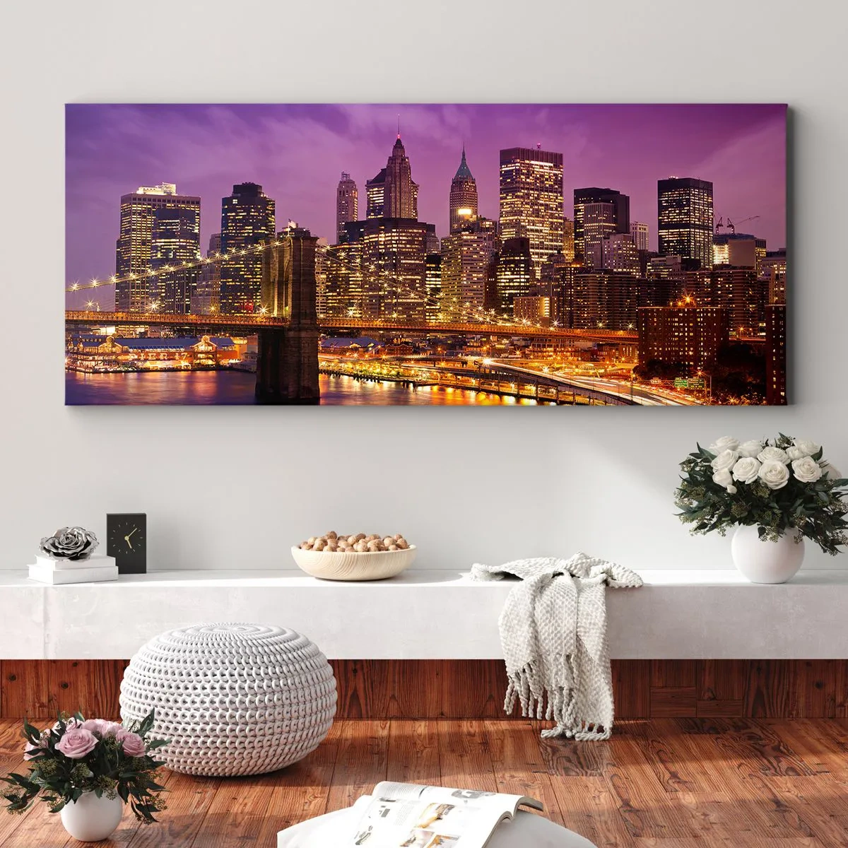 Quadro su tela - Stampe su Tela - Panorama della città con il ponte nella luce della sera contro il cielo viola - 160x50cm - Manhattan in viola e oro - Decorazione murale moderna per soggiorno e camera da letto ARTTOR