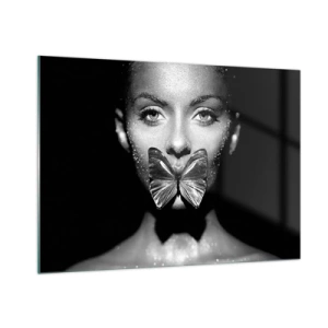 Quadro su vetro - Ritratto di una donna con una farfalla sulle labbra in bianco e nero - 100x70cm - Il bacio delle farfalle - Decorazione murale moderna per soggiorno e camera da letto ARTTOR