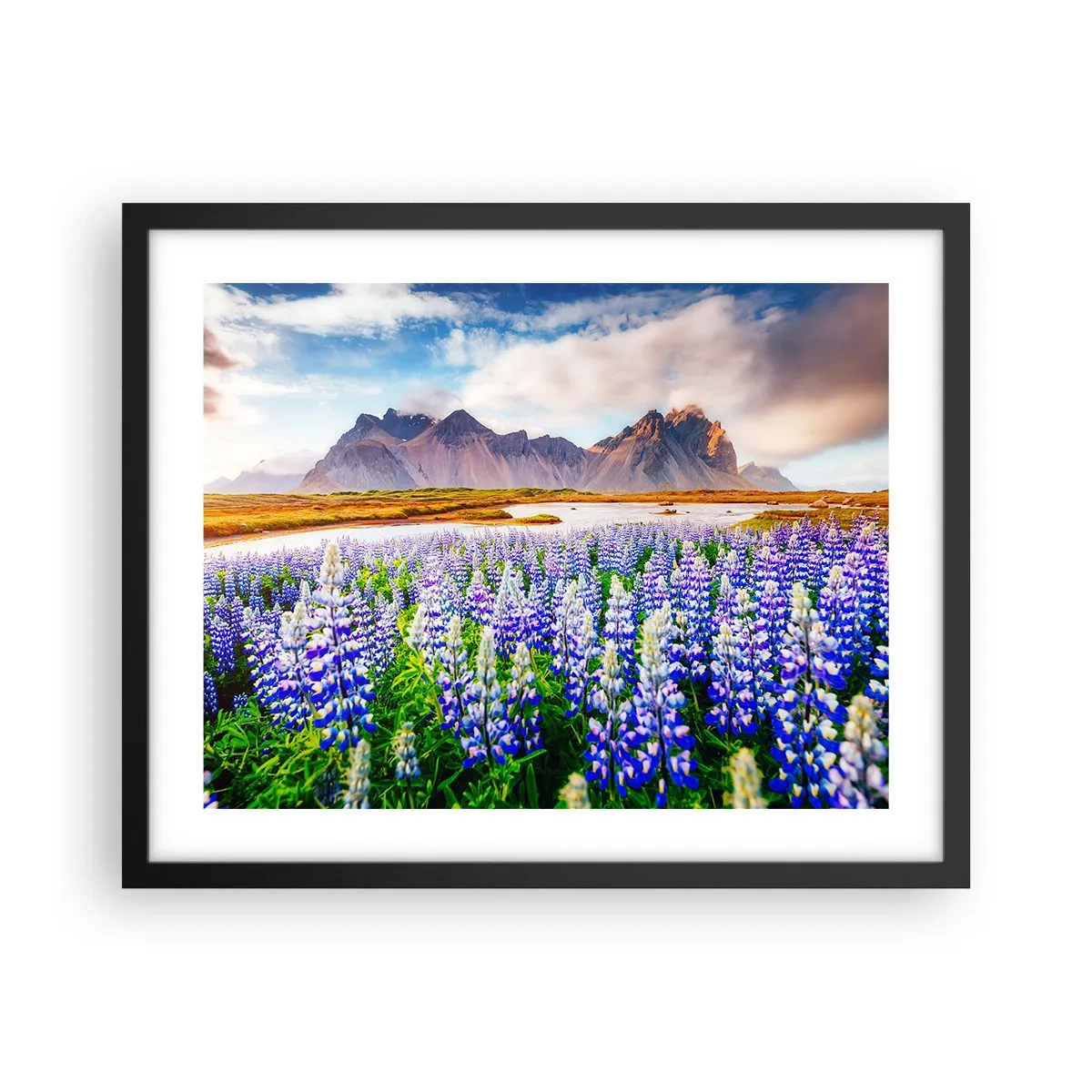 Poster in cornice nera - Forza e asprezza accanto alla mitezza - 50x40 cm