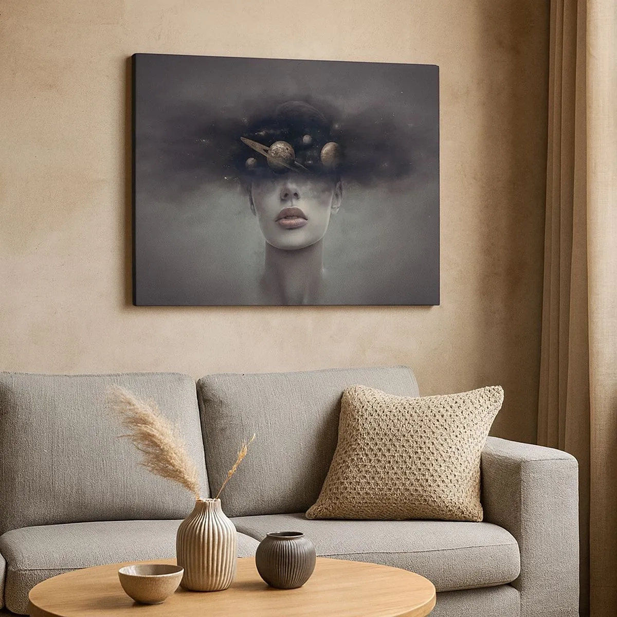 Quadro su tela - Stampe su Tela - Volto di donna con un pianeta e un motivo spaziale sullo sfondo - 70x50cm - E i pianeti folleggiano... - Decorazione murale moderna per soggiorno e camera da letto ARTTOR