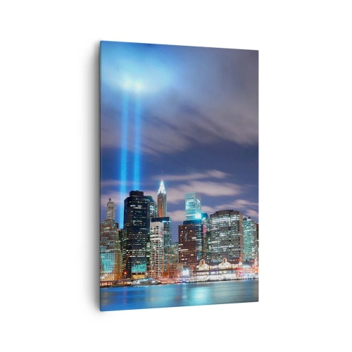 Quadro su tela - Stampe su Tela - Panorama notturno della città con due fasci di luce luminosi nel cielo - 80x120cm - Toccare il cielo con la luce - Decorazione murale moderna per soggiorno e camera da letto ARTTOR