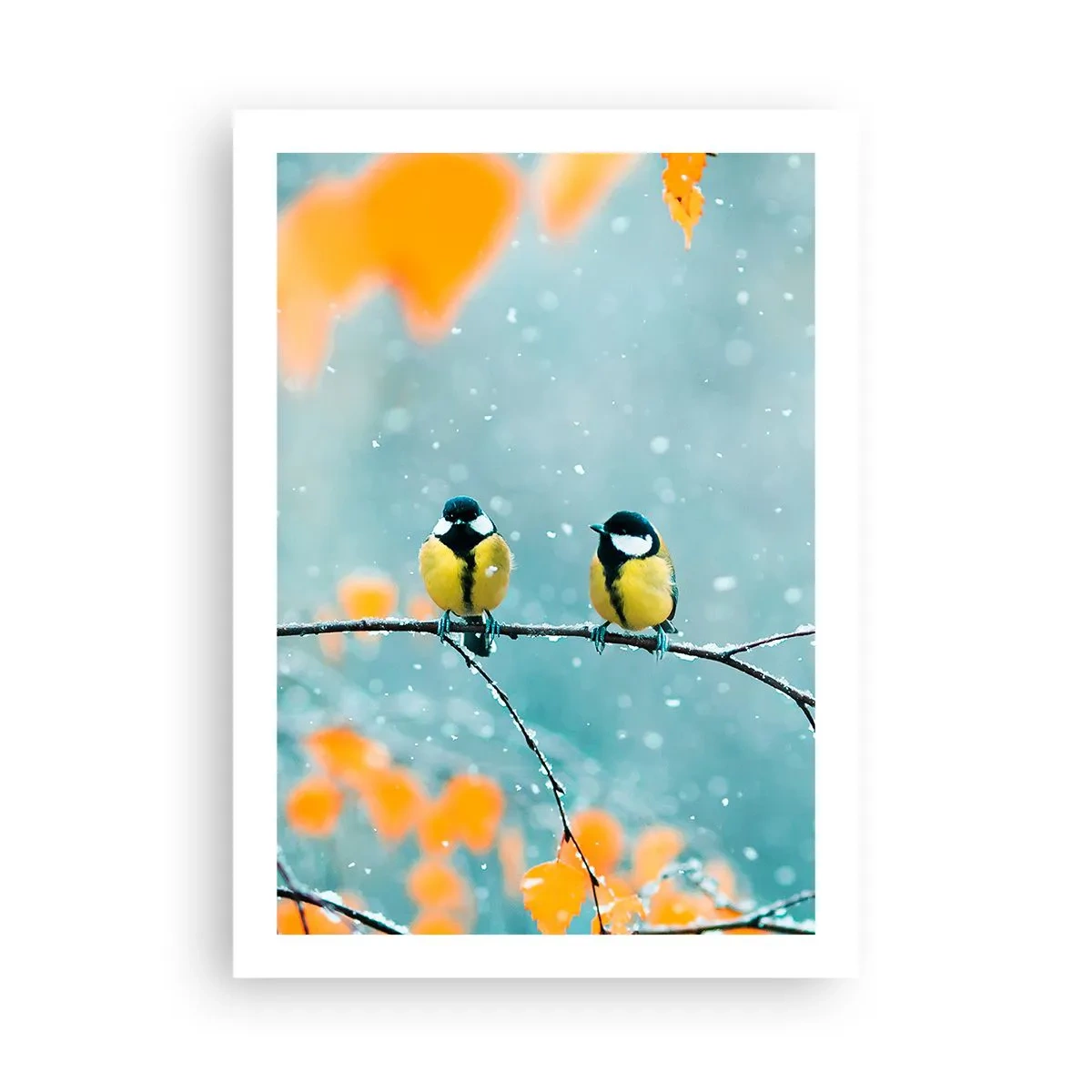 Poster - Due cinciallegre sedute su un ramo in uno scenario invernale - 50x70cm - Pettegolezzi alati - Decorazione murale moderna per soggiorno e camera da letto ARTTOR
