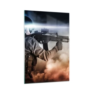 Quadro su vetro - Un soldato in azione con un fucile su uno sfondo di nuvole e luci. - 70x100cm - Semplicemente un eroe - Decorazione murale moderna per soggiorno e camera da letto ARTTOR
