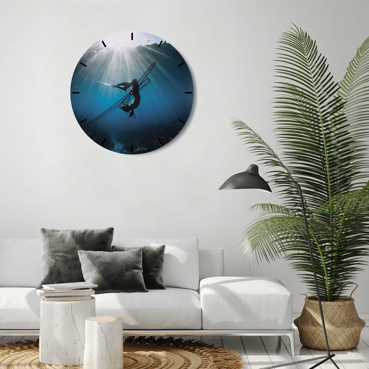 Orologio da parete - Orologio in Vetro - Silhouette di una donna che galleggia nell'acqua sotto i raggi del sole - 30x30cm - Danza subacquea - Decorazione murale moderna per soggiorno, cucina e camera da letto ARTTOR