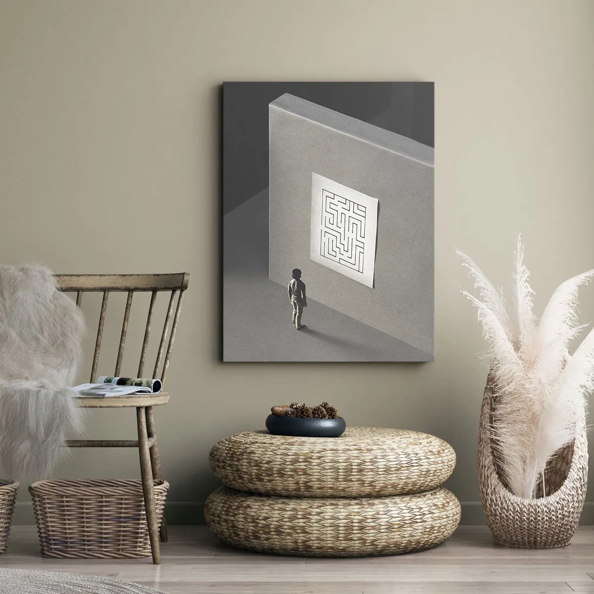 Quadro su tela - Stampe su Tela - Una figura in un labirinto che guarda una mappa appesa - 50x70cm - Ma dove mi trovo? - Decorazione murale moderna per soggiorno e camera da letto ARTTOR