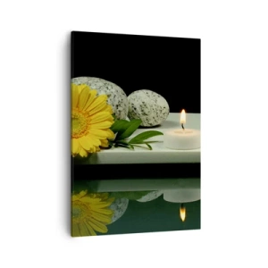 Quadro su tela - Stampe su Tela - Fiore giallo, candele e pietre sullo sfondo dell'acqua - 50x70cm - Il sollievo dei sensi - Decorazione murale moderna per soggiorno e camera da letto ARTTOR